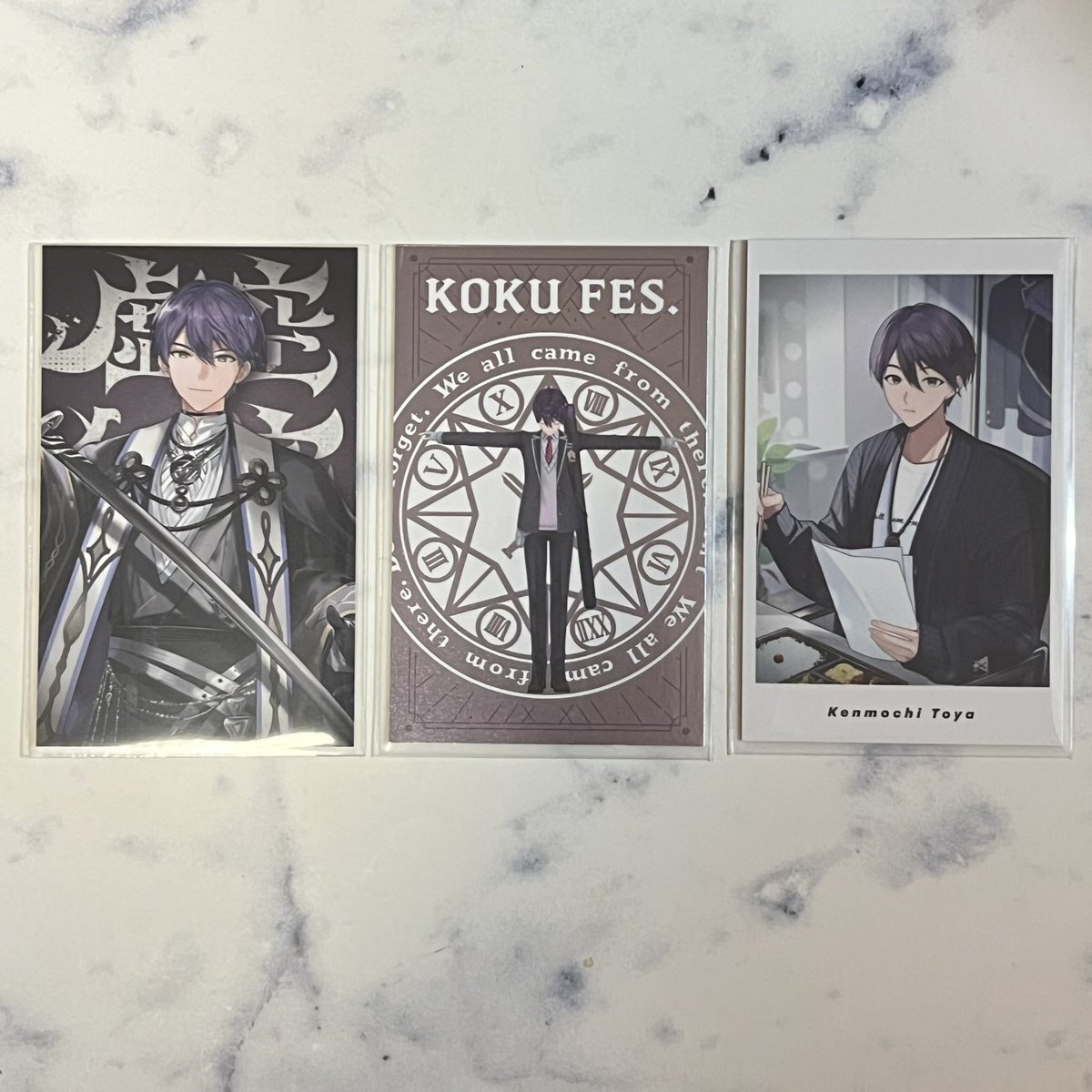 goods_y2's tweet photo. 【交換】にじさんじ    剣持刀也 虚空狂宴 リアルソロライブ ランダム フォト風カード  チェキ 

譲：画像1枚目

求：画像2枚目💝印のもの 1点ずつ

郵送または名古屋手渡しでの交換希望。まとめて交換いただける方優先させていただきます。
検索からでもご気軽にお声がけください！ https://t.co/FkYBhPu4ik