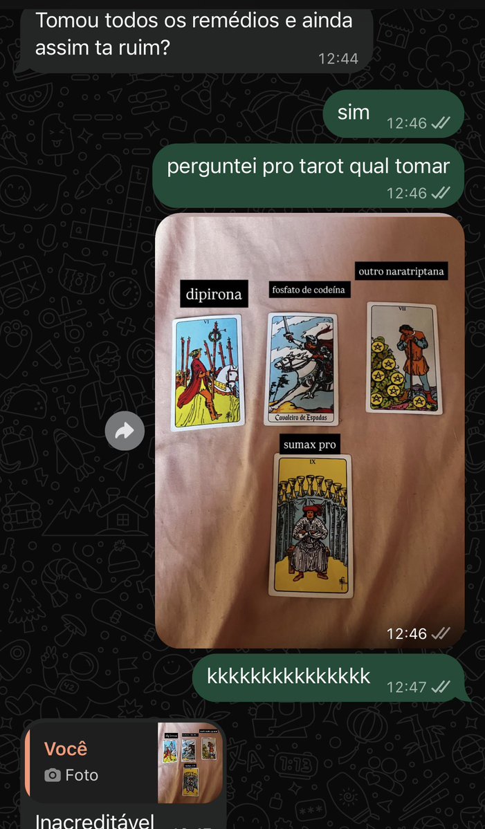 luarosstarot's tweet photo. eu quando uso o tarot pra tudo https://t.co/dIdbCdzqM8