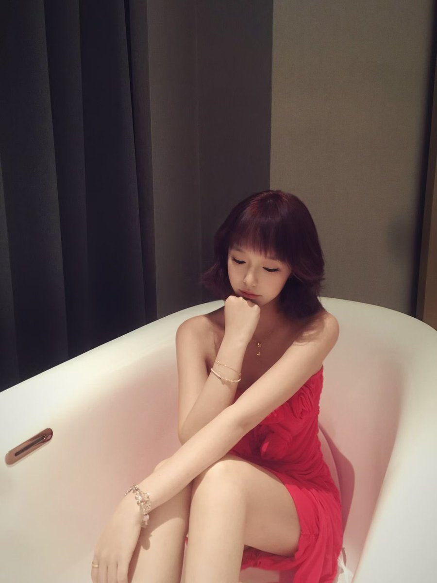 mg7777and's tweet photo. 其实塞着跳蛋流着水 #反差 #母狗 #女大学生 https://t.co/YbAaJDgPHD
