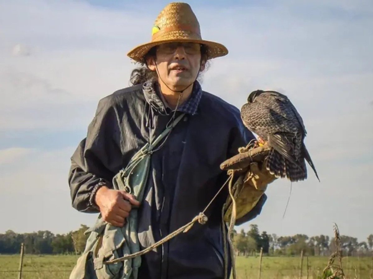 cokiburro's tweet photo. El halcon y el hombre de las nieves, genio absoluto. https://t.co/pZGshraplq
