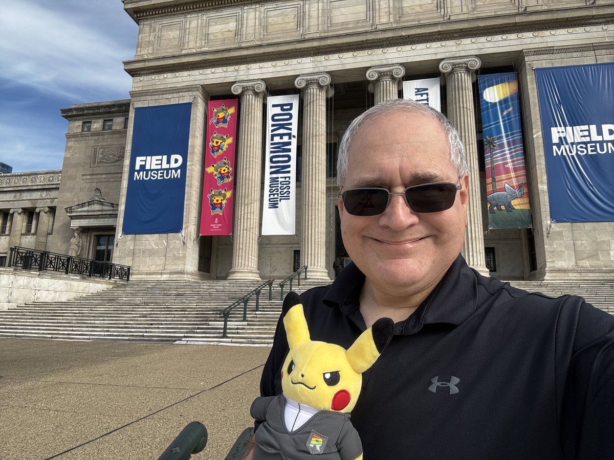 RealFrankJ's tweet photo. Traveling incognito today. The disguise is flawless.

My associate is less subtle.

A visit to the Pokémon Fossil Museum seemed appropriate. One should always study the remains of those who failed to evolve with the times.

-G
#TeamRocket #Pokemon #FieldMuseum https://t.co/MRihZpRhb2