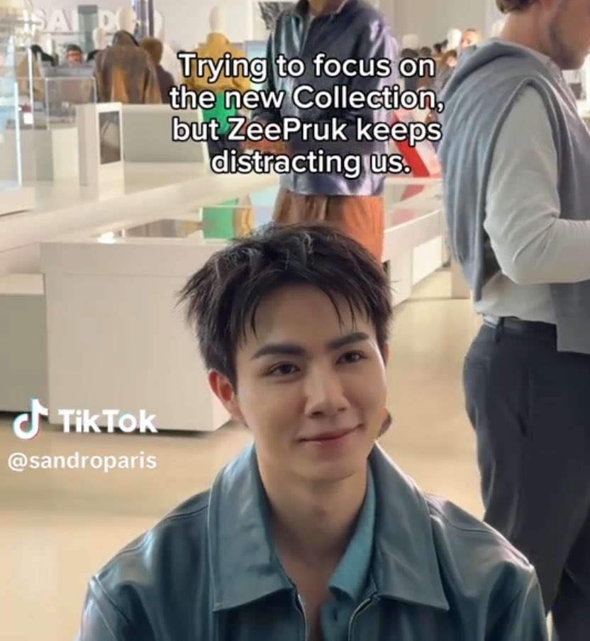 knkyt_'s tweet photo. แล้วดูแคปชั่น Sandro Paris ลง ฮีหล่อจนเค้าหลุดโฟกัสอ่ะ 555555555555555555 แต่เข้าใจอย่างยิ่ง 🙂‍↕️

ZEE PRUK PFW 2027 
#SANDROXZEEPRUK
@sandrosparis #Sandro #SandroParis 
@zee_pruk #ZeePruk https://t.co/4Q6FBooVn4