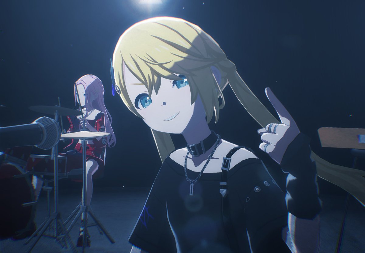 FreudxMercedes's tweet photo. 日常では無邪気で可愛い後輩系リンちゃんなのに演奏中はゴリゴリ煽り表情見せてくれるの最高すぎるよおおん😭 https://t.co/Kkwh6IvrdF