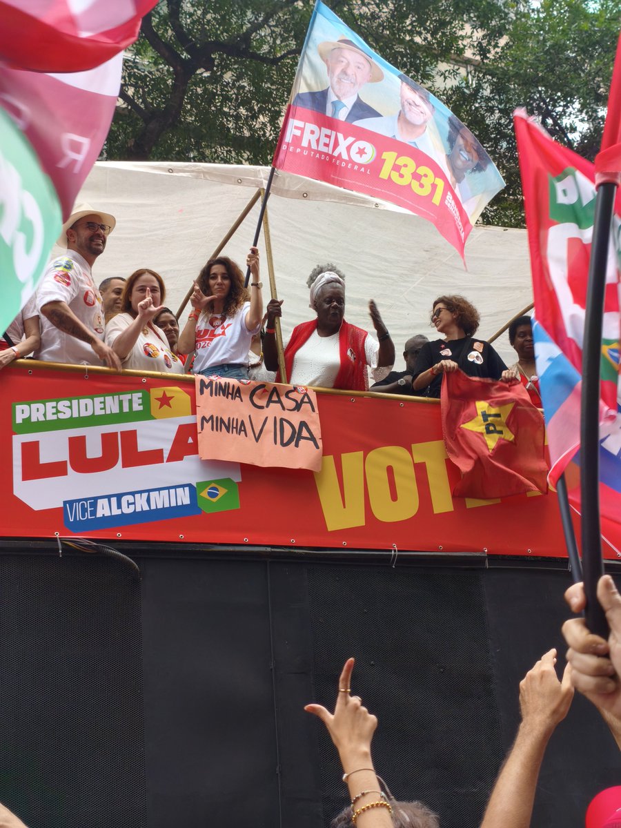 oraulnunes's tweet photo. CONCEIÇÃO EVARISTO É LULA https://t.co/QsiYG1PMcj