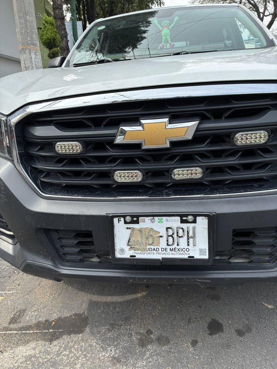 PoderAGAzcapot's tweet photo. Mira @arnemx los de vía pública de @AzcapotzalcoMx de @NancyNunezmx aparte de pasar por el desayuno gratis aplican el tapar las placas https://t.co/PmfvDuuQxU