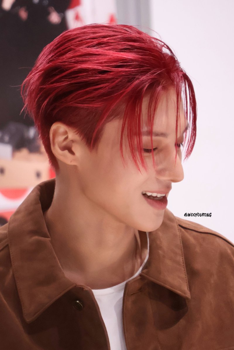 JWYcomfort's tweet photo. The perfect nose... The perfect jawline... The perfect side profile... The color and haircut... JUNG WOOOYOUNG 😩😩😩😩

#우영 #WOOYOUNG https://t.co/LO5thUuUuY