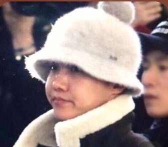 BTSii5z's tweet photo. @75gina75 Another great day to be an ot7 stan 

Btw real footage of this man https://t.co/ZkLOTlpZPM