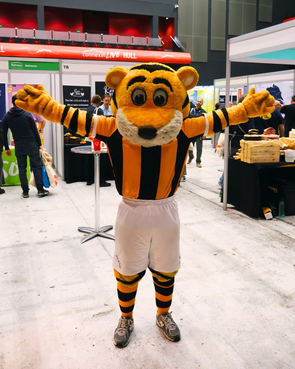 tigerstrust's tweet photo. There was a special visitor earlier this week as Roary attended @TurnerPriceFood's @CaterExpo at @connexinlive!🐯

It was great to support one of our valued partners at an event that brought industry professionals together, providing a fantastic opportunity to network. 🗣️

#hcafc https://t.co/DVFYZetpBa