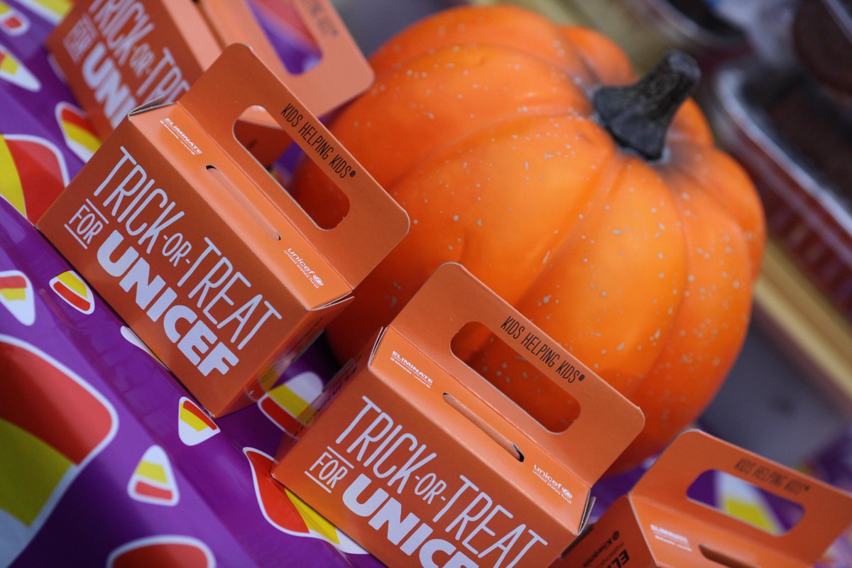 BuildersClub's tweet photo. Trick-or-Treat for UNICEF is live!👻All October, Builders Club and Aktion Club members will be fundraising for Start Strong: Zambia with Key Club International. Help bring a brighter future to families and children in Zambia!

Resources to get started: https://t.co/ZJBXLrYCzR https://t.co/X8rNBIfQDz