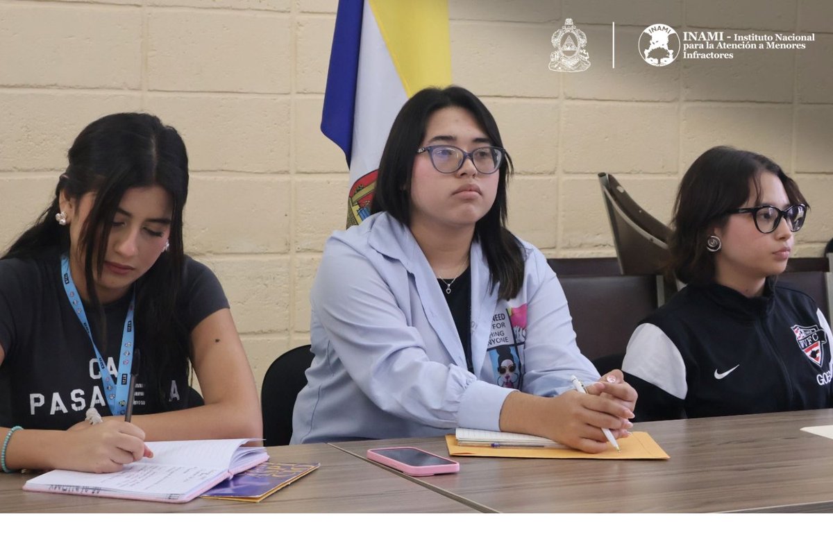 InamiGob's tweet photo. ¡Sumando vocación y talento para transformar vidas! 

En alianza con la UNAH el INAMI, realizó la jornada de inducción para estudiantes de Trabajo Social que inician su práctica profesional en el CPI Sagrado Corazón de María, INAMI Central y PAMSPL Tegucigalpa. https://t.co/YMh3AEYG5k