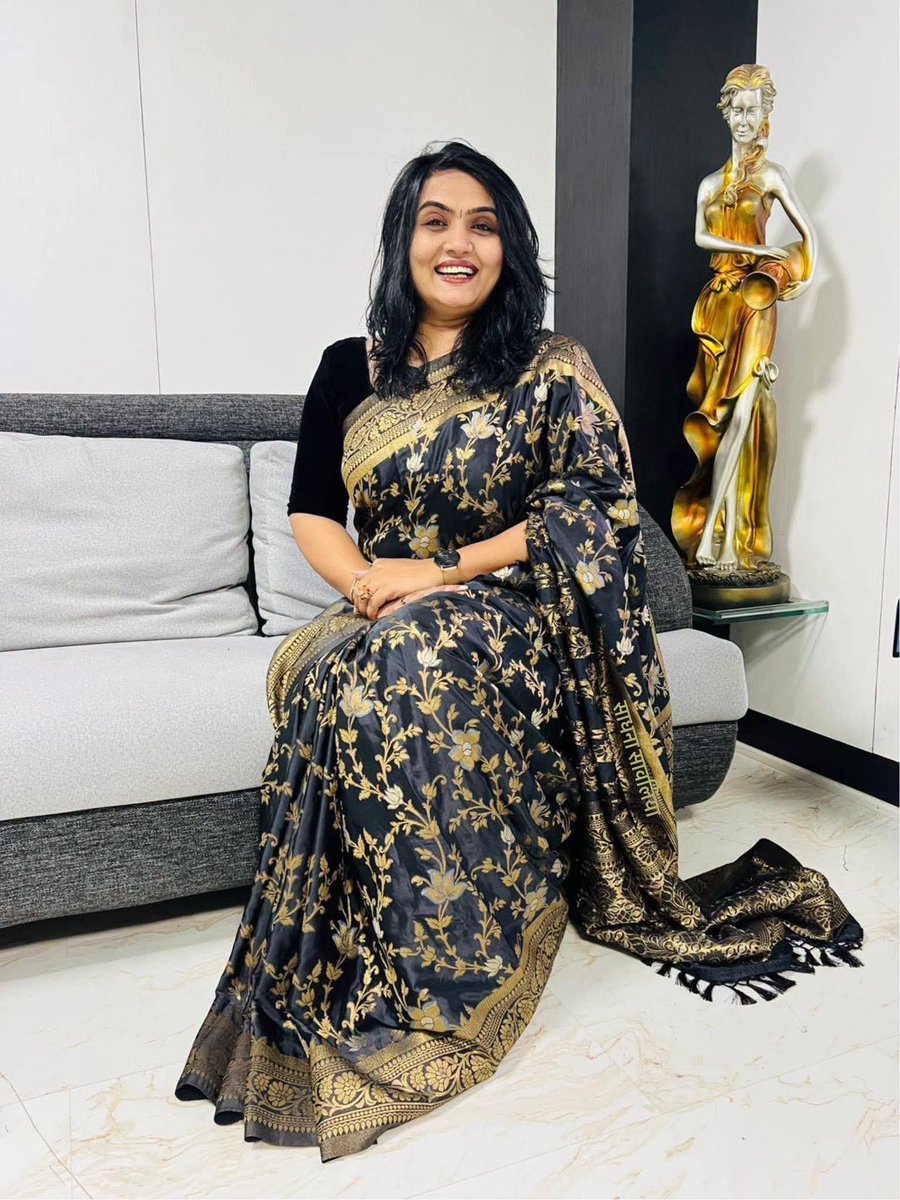 sadhanasavaliya's tweet photo. स्वर्ग के लिए कोई टिफिन सेवा शुरू नहीं हुई है .
माता पिता को जीते जी ही सारे सुख देना वास्तविक श्राद्ध है .
#sadhanasavaliya https://t.co/86TiI4YLcX