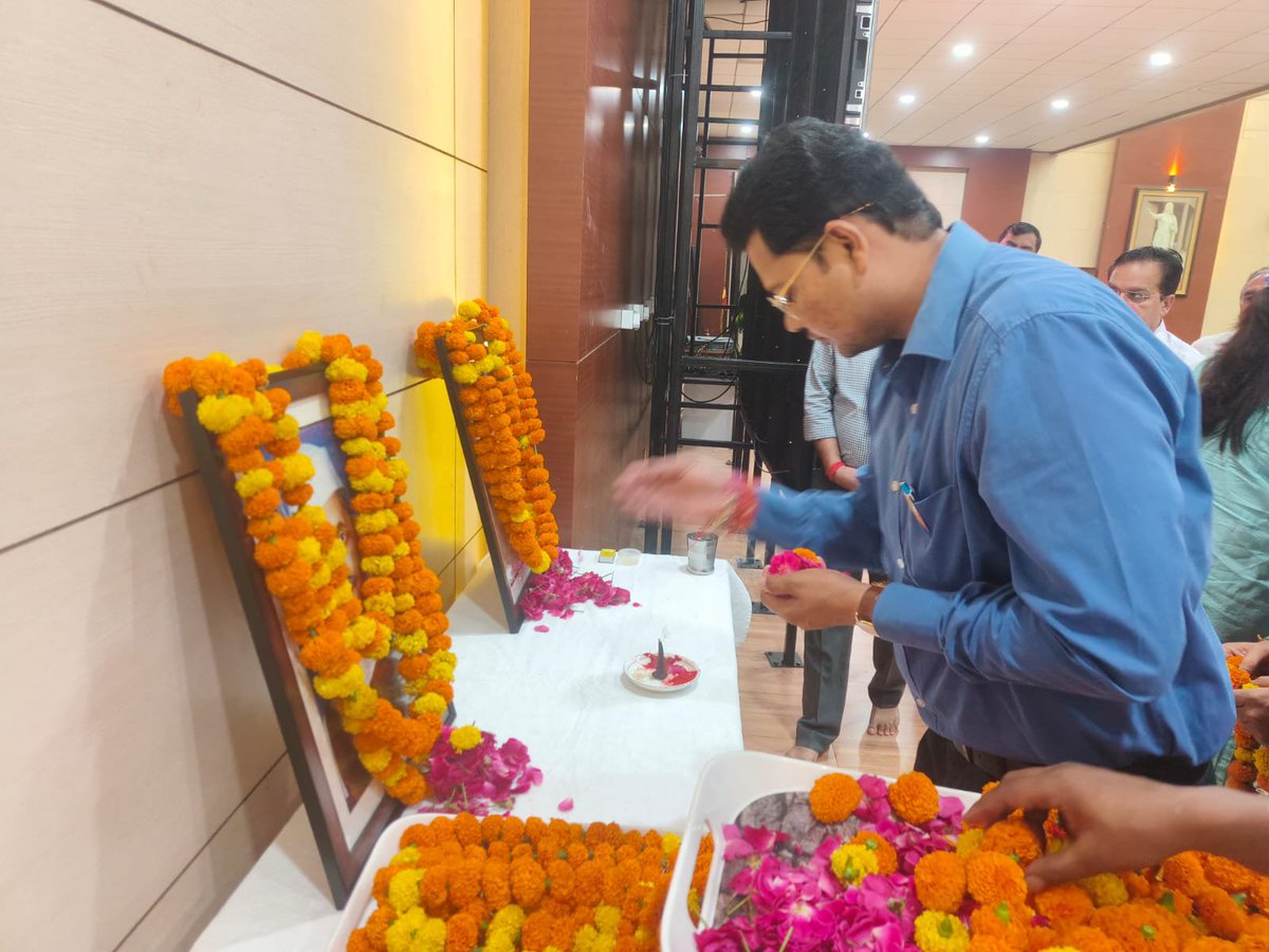 AKTU_Lucknow's tweet photo. #gandhijayanti #गांधी_जयंती https://t.co/FE1mBorS8p