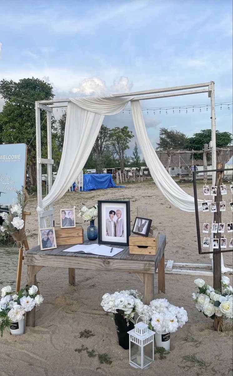yongieejiyongie's tweet photo. the most awaited wedding that we been waiting for, but didn’t get the chance to see.
it should have been 3years🥺
#betweenustheseries #betweenus #teamwin #bb0un #prem #bounprem https://t.co/4XJOKKlOIR