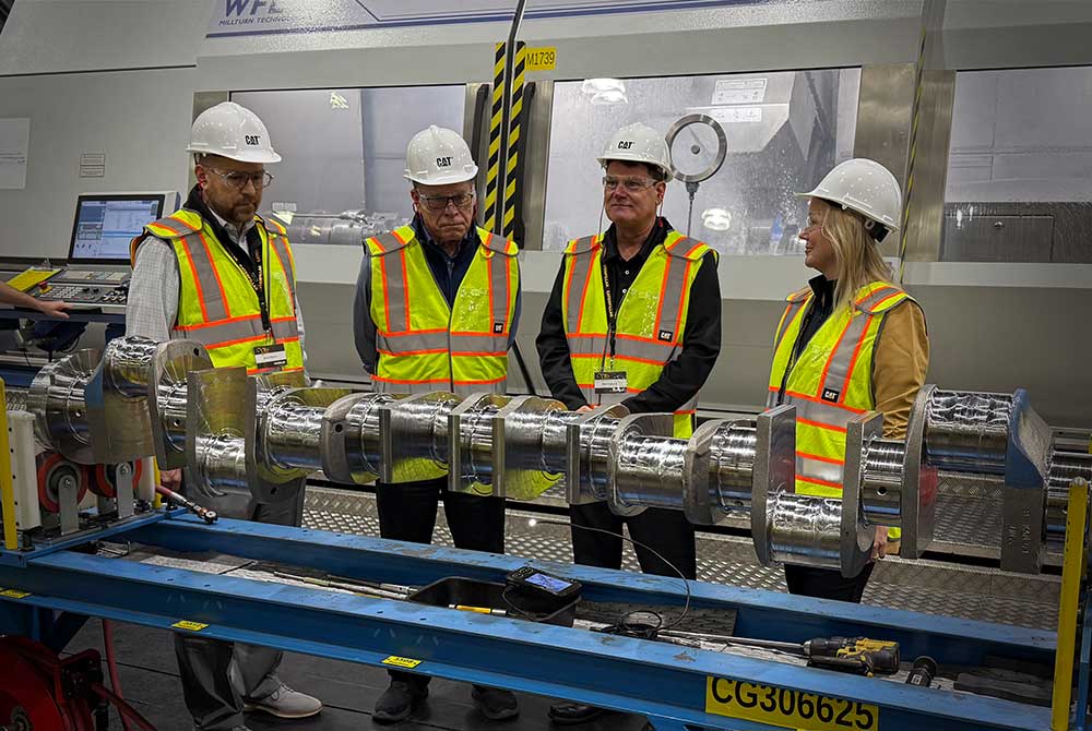 CompactEquip's tweet photo. Caterpillar has announced plans to invest approximately $1 billion to expand its manufacturing capacity at its Cat Compact business in North Carolina. 

https://t.co/SJsMoRzA9k https://t.co/6W5EN6BxQj