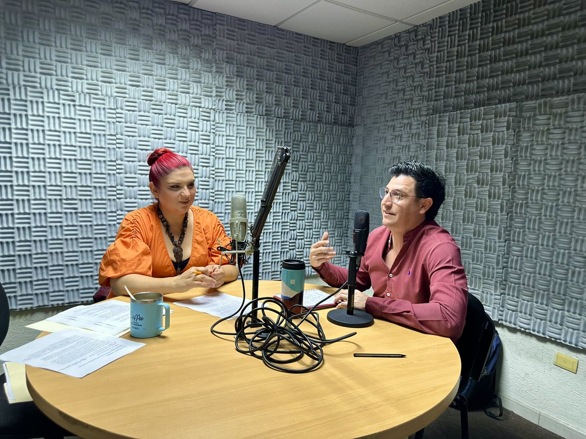 trcambiente's tweet photo. 💚🎙️Desde la Dirección de Medio Amboente, articipamos en el programa “Frecuencia Científica”, del Sistema Universitario de Radio UAdeC, compartimos un espacio para hablar sobre la importancia del Desierto Chihuahuense, su riqueza y el valor de conservar este ecosistema. https://t.co/jRATWLcVEH