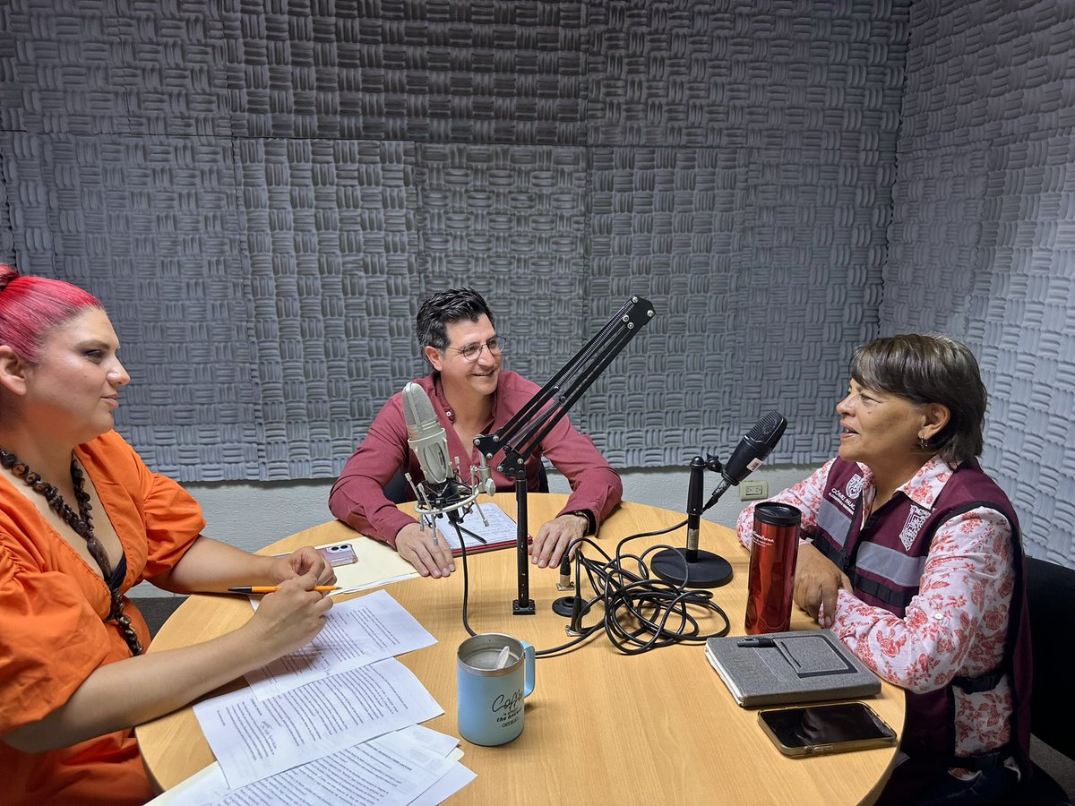 trcambiente's tweet photo. 💚🎙️Desde la Dirección de Medio Amboente, articipamos en el programa “Frecuencia Científica”, del Sistema Universitario de Radio UAdeC, compartimos un espacio para hablar sobre la importancia del Desierto Chihuahuense, su riqueza y el valor de conservar este ecosistema. https://t.co/jRATWLcVEH