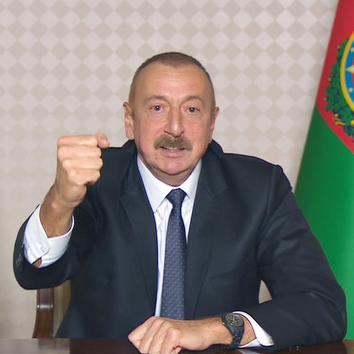 hakaanyzb's tweet photo. Azerbaycan Cumhurbaşkanı İlham Aliyev: 

"Çin ve Amerika dünyanın iki süper gücüdür, üçüncüsü yoktur." https://t.co/zpkWWYaup2