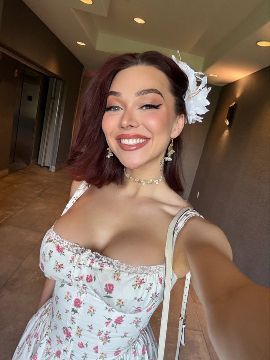 tsfloweravp4's tweet photo. Do you love tranny huh? I bet no one wants to have a trans girlfriend 🏳️‍⚧️🏳️‍⚧️🤪 https://t.co/mZrDNLQkrb