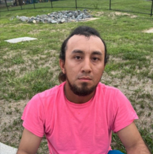 ICE对涉嫌参与弗吉尼亚高中芬太尼过量事件的非法移民Isaac Melendez-Carranza提出移民拘留请求