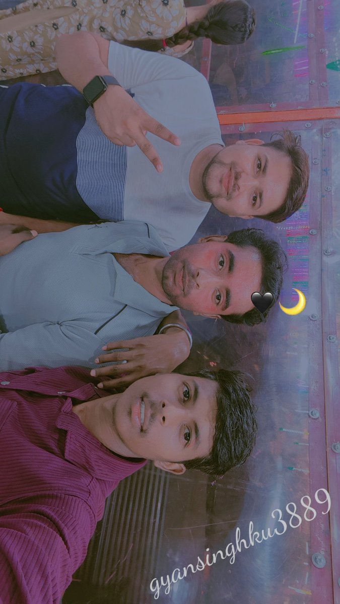 GyansinghI's tweet photo. Friends masti 
#Friends
#viral https://t.co/mVJHokvQI1