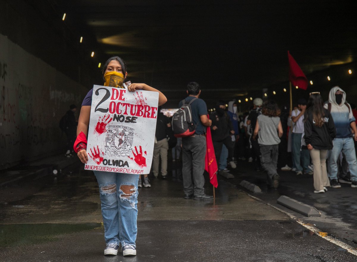 article19mxca's tweet photo. ⚠️ ¡Periodista, la Red @RompeMiedo está activa!

👉🏼Hoy monitoreamos la protesta  #2deOctubre. Síguenos para conocer tips de seguridad y zonas de riesgo:

https://t.co/mNsQCY7Q2d https://t.co/m9uMAIWvr6