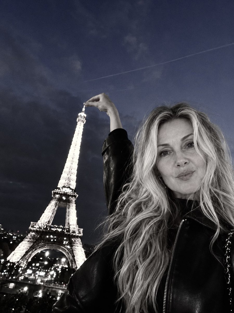 PlPaulAnny's tweet photo. a little bit from my trip to Paris 💫 https://t.co/IPrmFaGnFf