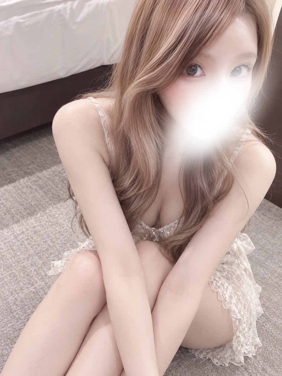 pp8i3's tweet photo. ぽんちゃんこと本田です🐈‍⬛
フォロワーさん1,000人まであと少しだったのに本垢凍結😭
フォローしてくれたみんなありがとう🥺
またよろしくお願いします❤️ https://t.co/W9JvHBQcGB