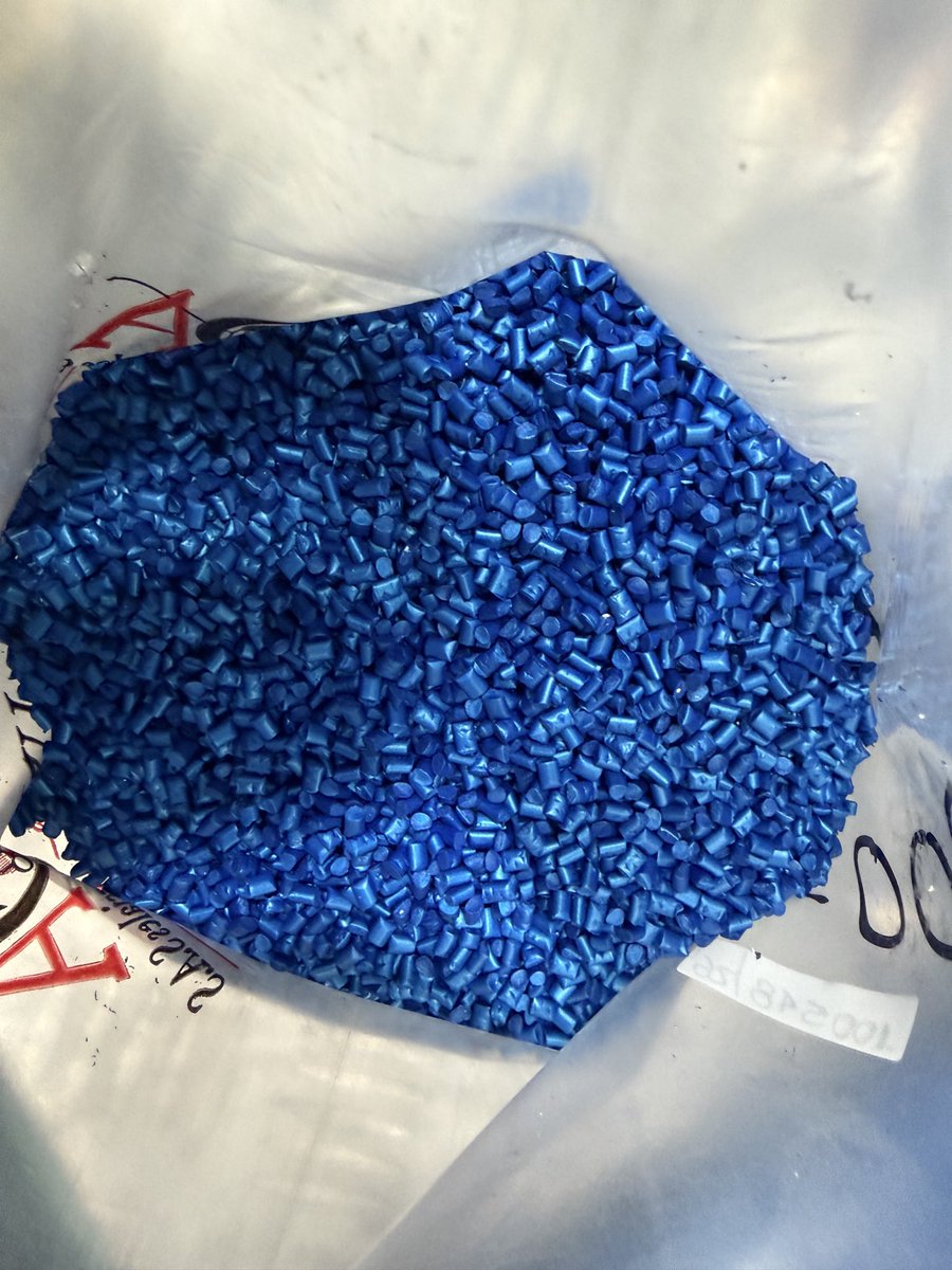 Rafaedoguerrero's tweet photo. Nueva producción de #Balde12Lts #REDIC #Septiembre2026. https://t.co/HoO0Q9cpBe