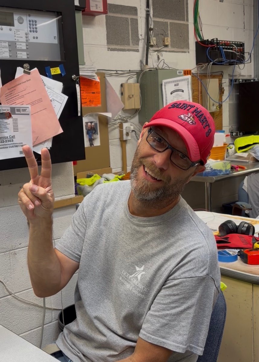 oconschools's tweet photo. π§Ήβ¨ Itβs National Custodian & Maintenance Staff Day! β¨π§° Today weβre celebrating the behind-the-scenes superheroes who keep everything sparkling, safe, and running like clockwork! ππ #OconPride #OconDriven #Oconomowoc https://t.co/XAwkRxr2hd