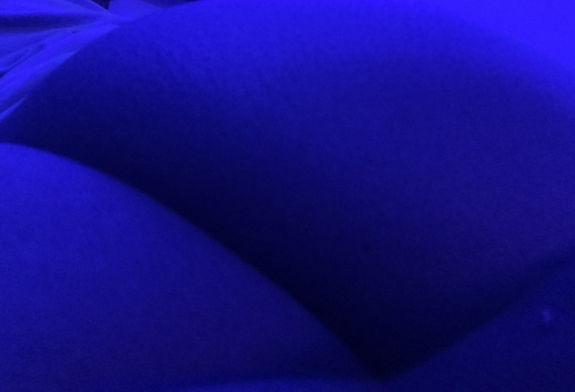 CookieBuns_'s tweet photo. does anyone like soft and doughy femboy cheeks🍑😋 #femboy #femboyass #bubblebutt https://t.co/PWpAq9C0LL
