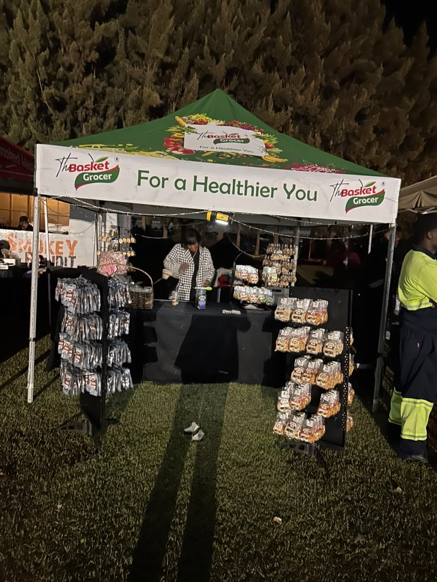 iMellow4's tweet photo. Come through @jacarandamusicf . Get your biltong, dried apple, dried banana, and various flavors of nuts including peri peri, salted, nutty grape and spicy.  The Basket Grocer is the stand to be. Huyai musupportewo till Sunday tiwanewo mari yechema! https://t.co/8JsF2AyJph