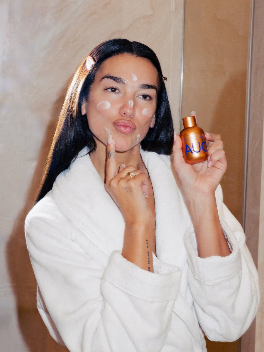 dlipanews's tweet photo. Dua Lipa via duabyab! https://t.co/4nMe4TM8PY
