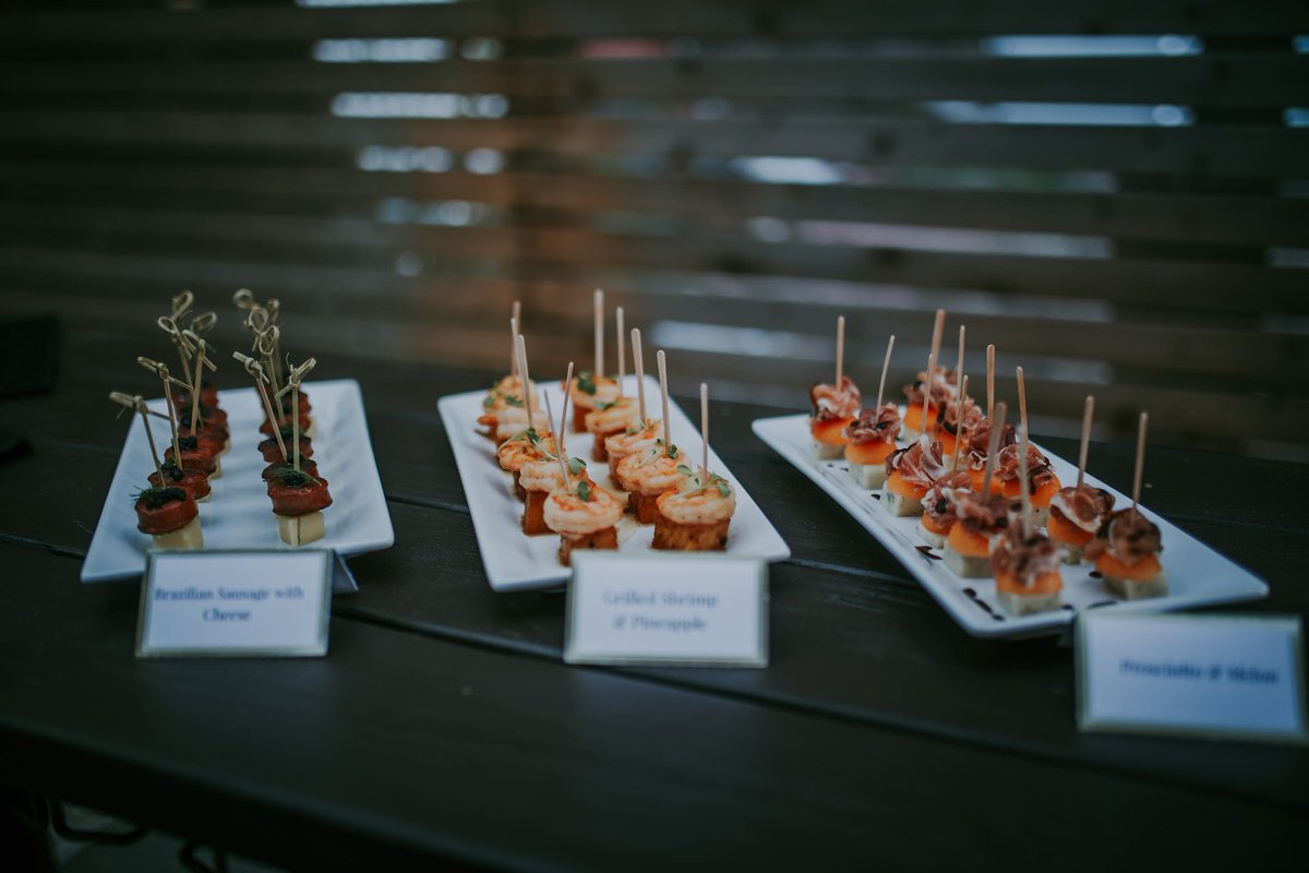 backblaze's tweet photo. Interesting people, good conversation, and appetizers. A pretty solid Tuesday night.

A few moments from dinner with startup founders and tech leaders, brought together by James Leaverton. Thanks to everyone who joined us and made it a good night. https://t.co/C0snhOUp1d