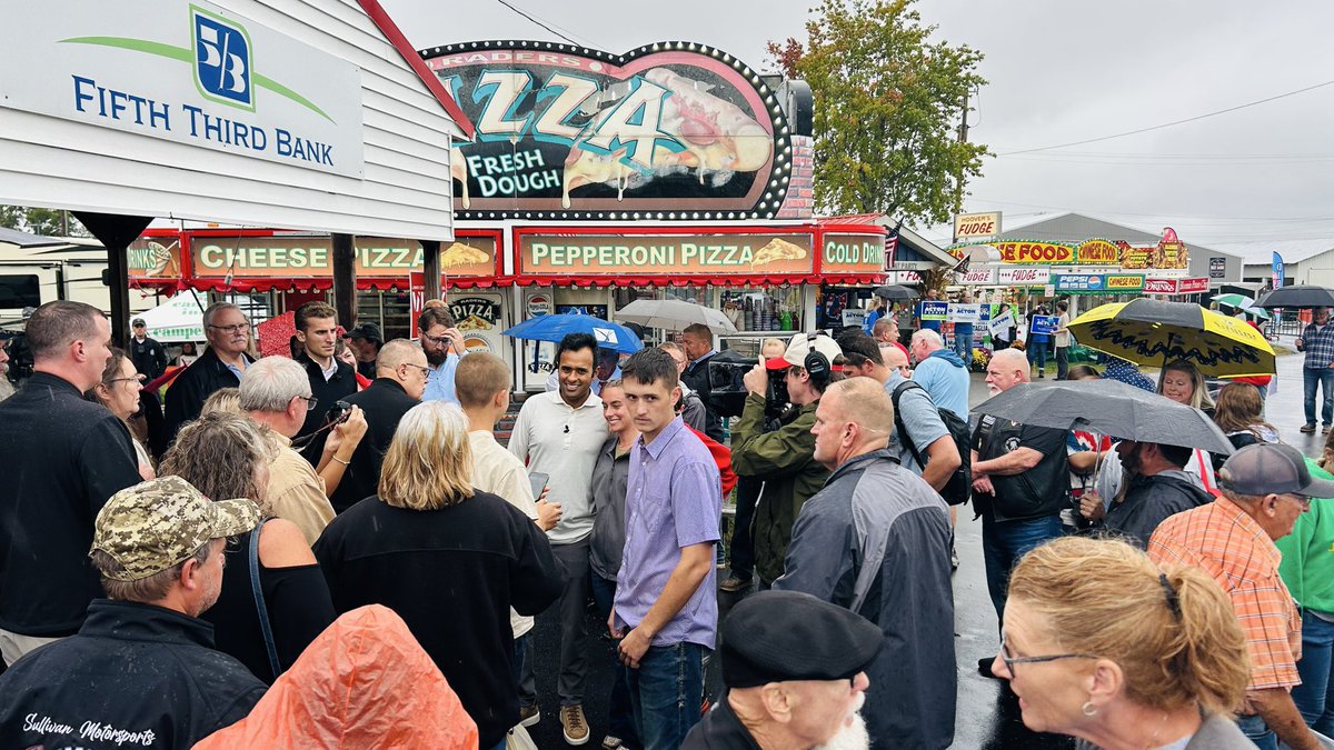 AdamCBird's tweet photo. Big crowd at the Brown County Fair to greet and interact with @VivekGRamaswamy as he took at least 30 minutes of unscripted questions.  Don’t believe any poll that shows him behind. @ohiogop @OhioYRs @CincyYRs https://t.co/OQDH3re1DV