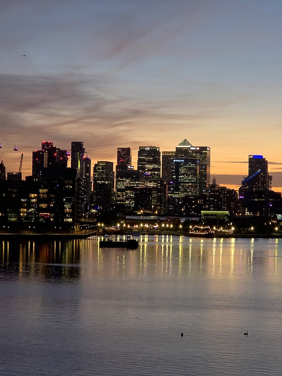 Belerofonte48's tweet photo. #uk #london #londonlife #londoncity #londoner https://t.co/7DxuqCZouM