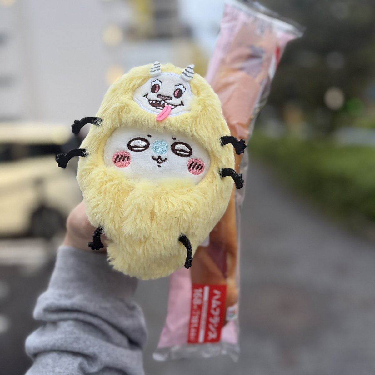 kibunya_ikura's tweet photo. 今日はでかつよモモとお散歩꒰ ՞o̴̶̷̤ᾥo̴̶̷̤՞ ꒱
なんかイカついパン見つけた！
🦈はお留守番です🤗 https://t.co/Dw588WC7KP