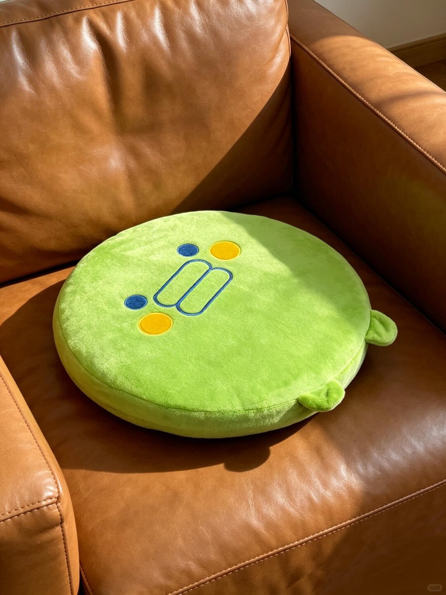 TamaPalace's tweet photo. what if we both farted on the Kuchipatchi cushion?

#tamapalace #tamagotchi #tmgc #tamatag #virtualpet #bandai #kuchipatchi https://t.co/1KkbSIi6r9