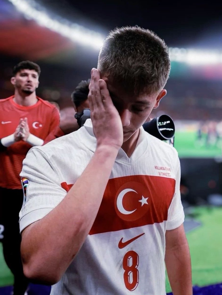 ChinoUTD's tweet photo. 🚨 Kevin De Bruyne on Arda Guler:

“I told one of our players before the game, ‘Don’t let Arda start enjoying himself.’

He asked me what I meant.

I said, ‘You’ll understand if it happens.’

Then halfway through the first half I watched Arda receive the ball with players around him, turn out of pressure and immediately put Turkey into another dangerous position.

I looked over and thought, ‘Okay. Now you understand.’

The difficult thing with players like him is that you think you’re controlling the game because you’re controlling his team.

Those are two different things.

Turkey can be struggling and somehow Arda is still playing like the score is 0–0 and everybody around him is having a wonderful evening.

He keeps asking for the ball.

Keeps trying the difficult pass.

Keeps coming back again when it doesn’t work.

At one point I genuinely thought, ‘Does this boy know he’s allowed to let somebody else solve one problem?’

Apparently not.

I understand why Turkey give him everything.

But sometimes watching them, I think they’ve misunderstood what having a special No.10 means.

You’re supposed to build the team around him.

Not give him the ball and ask him to build the team himself.”