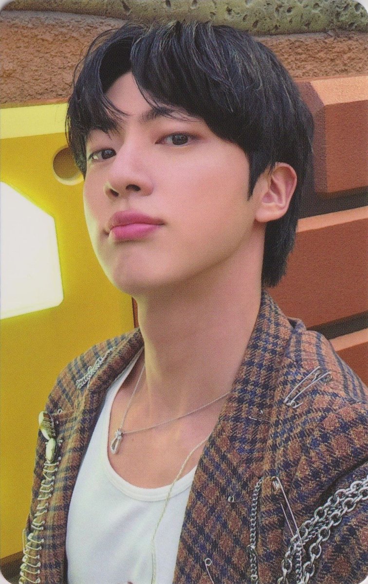 njyhjtj_lmb's tweet photo. Seokjin photocards i would kill for https://t.co/ch1bGq7z63