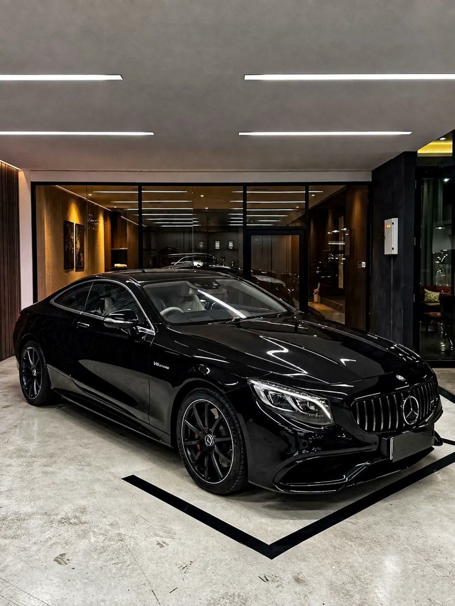 nocarcontext's tweet photo. Mercedes Benz S63 AMG Coupe 🖤🖤 https://t.co/zc5FnhjpoS