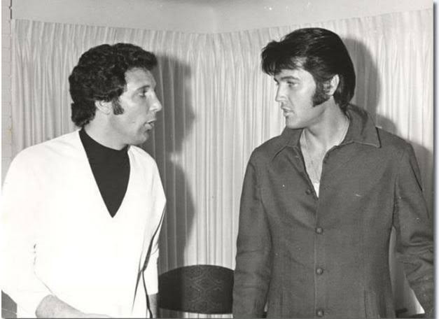 Cheenzman's tweet photo. The Tiger and The King
#TomJones #ElvisPresley #SirThomasJohnWoodward #Rocknroll #Soul #Gospel #Elvis #KingOfRocknRoll #TheTiger #ElvisThePelvis #Rockabilly #RhythmAndBlues #TCB⚡️ https://t.co/63RCBFFRZN