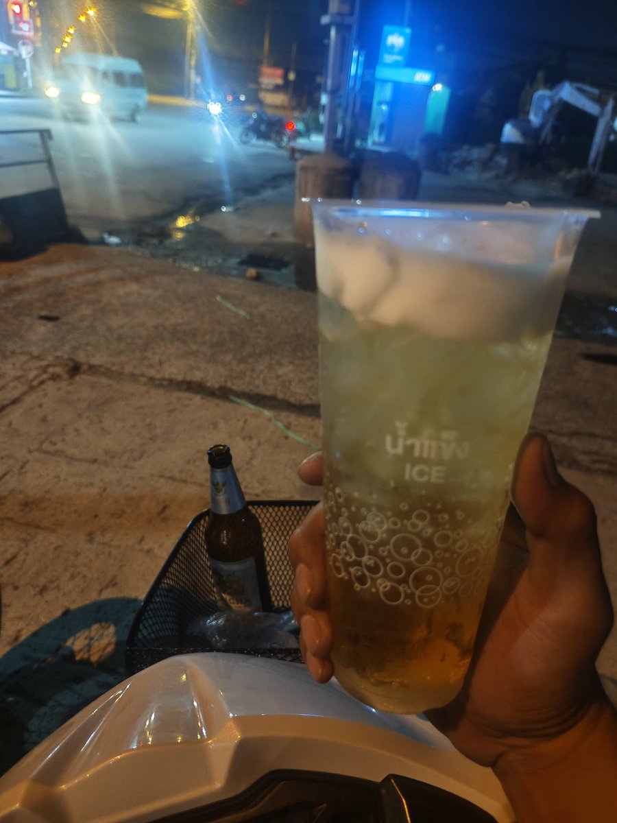 BuySak81909's tweet photo. ตลาดวัดศรี🤭🤭 https://t.co/BoOODLMn0W