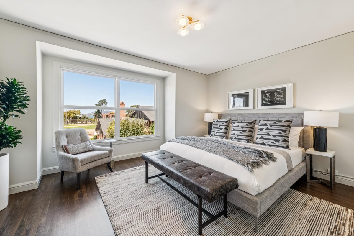 EricAltree's tweet photo. Just Listed | 1815 Chestnut Street, San Francisco 
$1,195,000

2 BD | 1 BA | 1 car parking | Approx. 1,021 Sq. Ft. per condo map

For more details, visit https://t.co/riNuaHmt3B https://t.co/2ZoMkdBBuf
