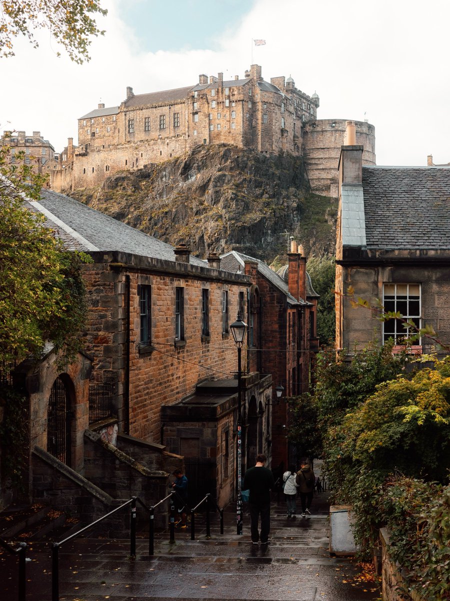 flower6260's tweet photo. Edinburgh, Scotland https://t.co/VvrlcorLNl
