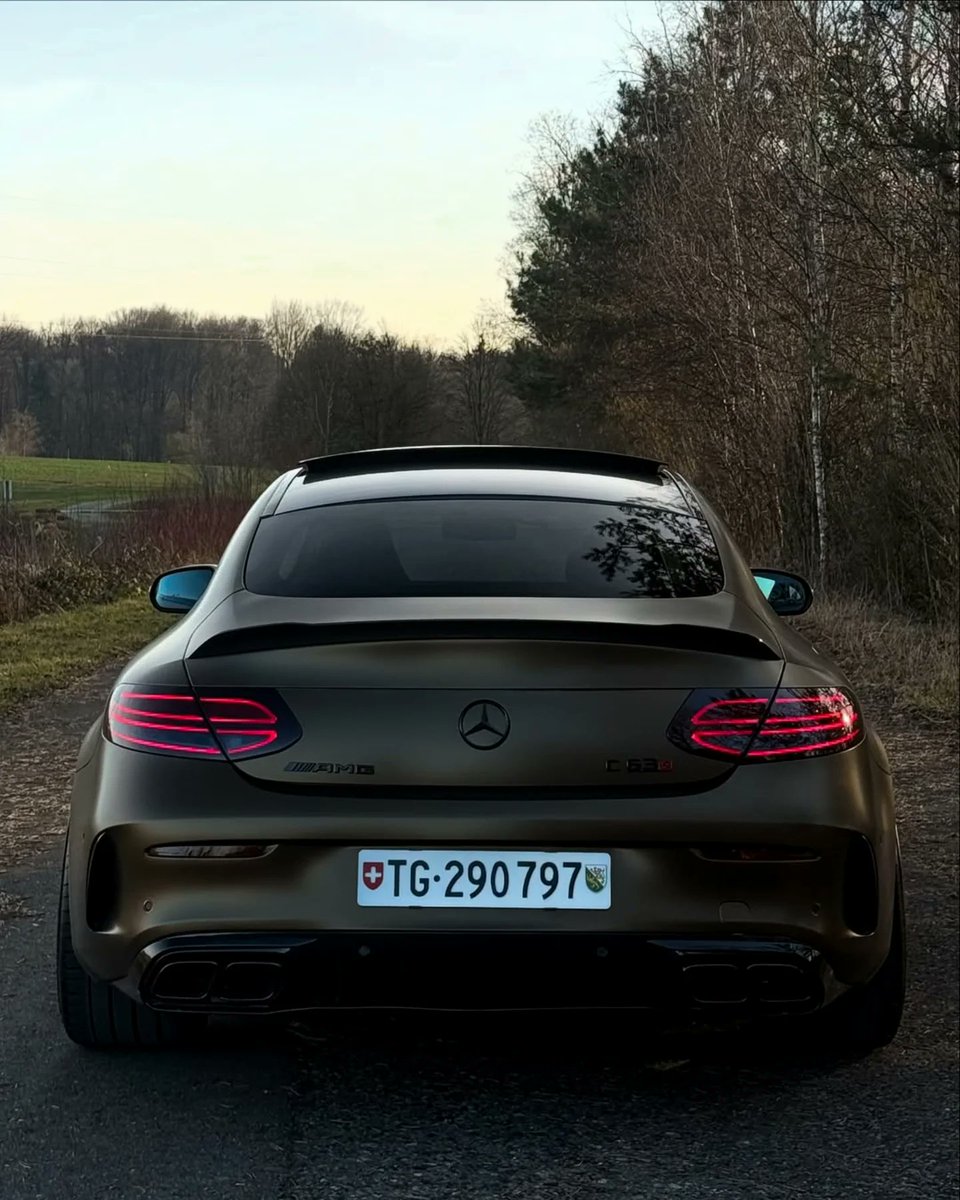 ApexDistrictX's tweet photo. Mercedes-AMG C 63 S Coupé https://t.co/Z94cApruFg