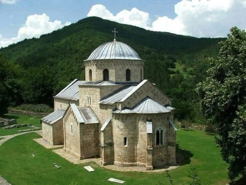 peravojchan's tweet photo. Манастир Градац ( задужбина краљице Јелене Немањић - Анжујска )
Србија
☦️🇷🇸 https://t.co/w2ZOrDZqdk