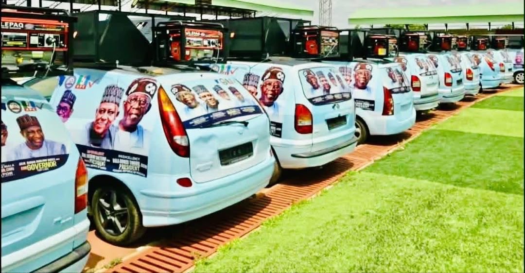 mummyIva's tweet photo. Yobe State hosted the PBAT Door-2-Door Movement, where 50 buses donated by Tompolo were unveiled to boost grassroots mobilisation ahead of the 2027 elections. https://t.co/RoGpQDCXpv