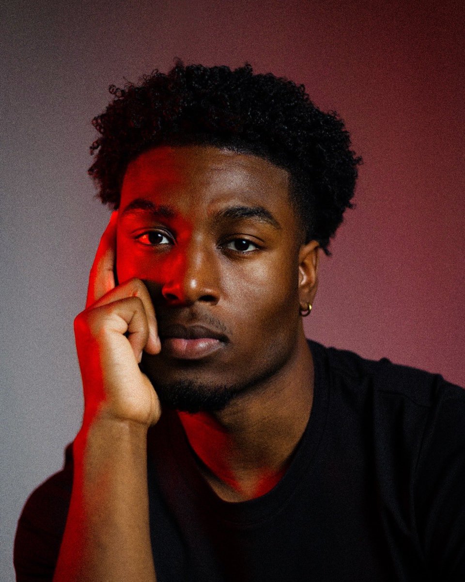 FilmUpdates's tweet photo. Shane Paul McGhie and Dasan Frazier will star in Issa Rae’s comedy pilot at HBO.

It centers on Menzel (McGhie), a 28-year-old barber, aspiring sports manager and professional best friend to JB (Frazier), a 27-year-old up-and-coming boxer, as they navigate ambition, insecurity, loneliness and the double-edged sword of success within the high-stakes world of professional boxing in Las Vegas.