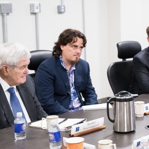TheIOGuy's tweet photo. Any questions? Yes, Palmer..

"What the fuck is Newt Gingrich doing here?" https://t.co/zZWZtZpHkn