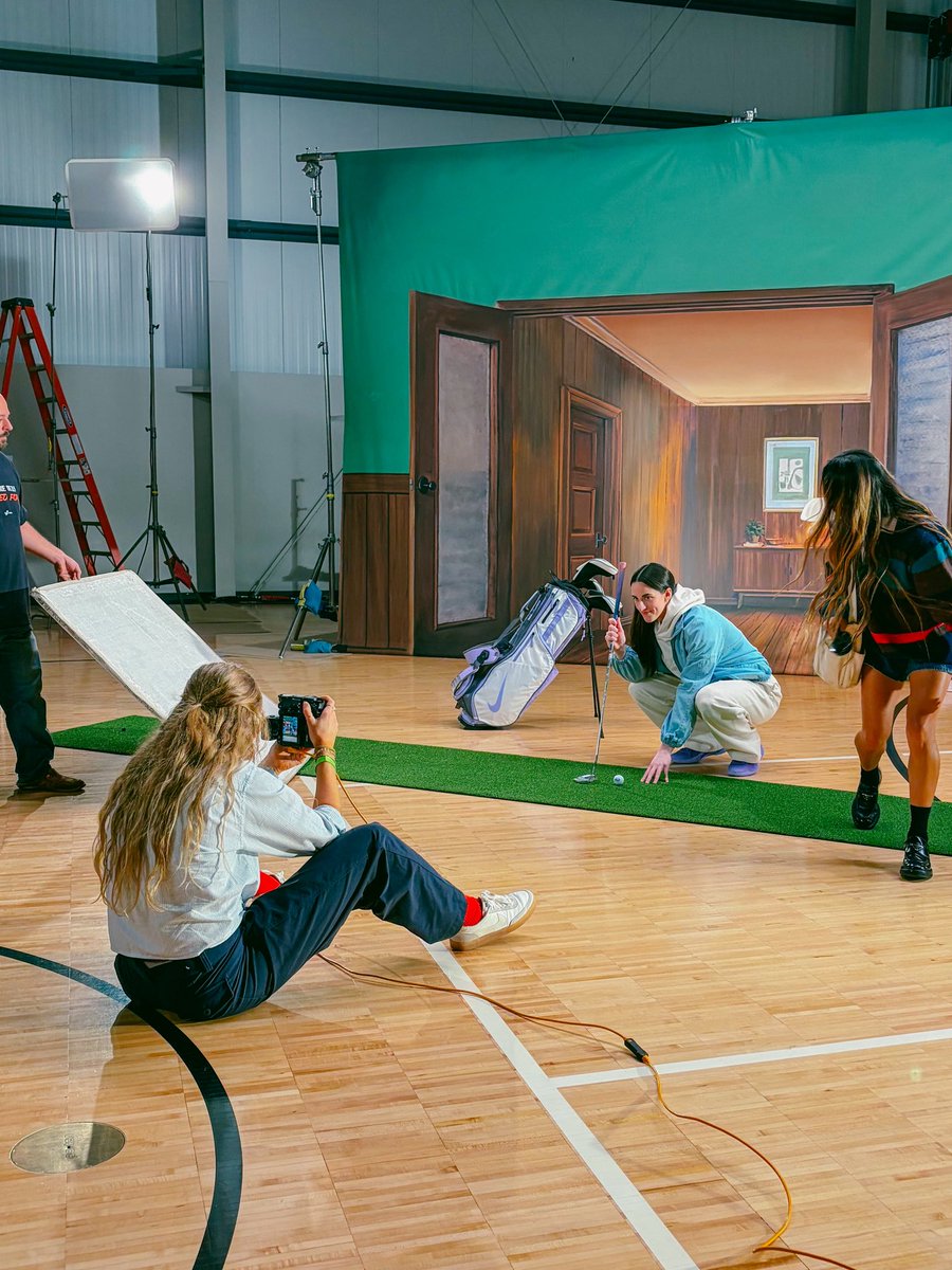 brilewerke's tweet photo. C and I had literally five minutes between each set to capture photos that would be around the world. 

Like everything she does, she killed it. She made it so easy for me to do something that I don’t typically do (usually I’m capturing action, it’s much easier lol) https://t.co/B9rw7PKHyp